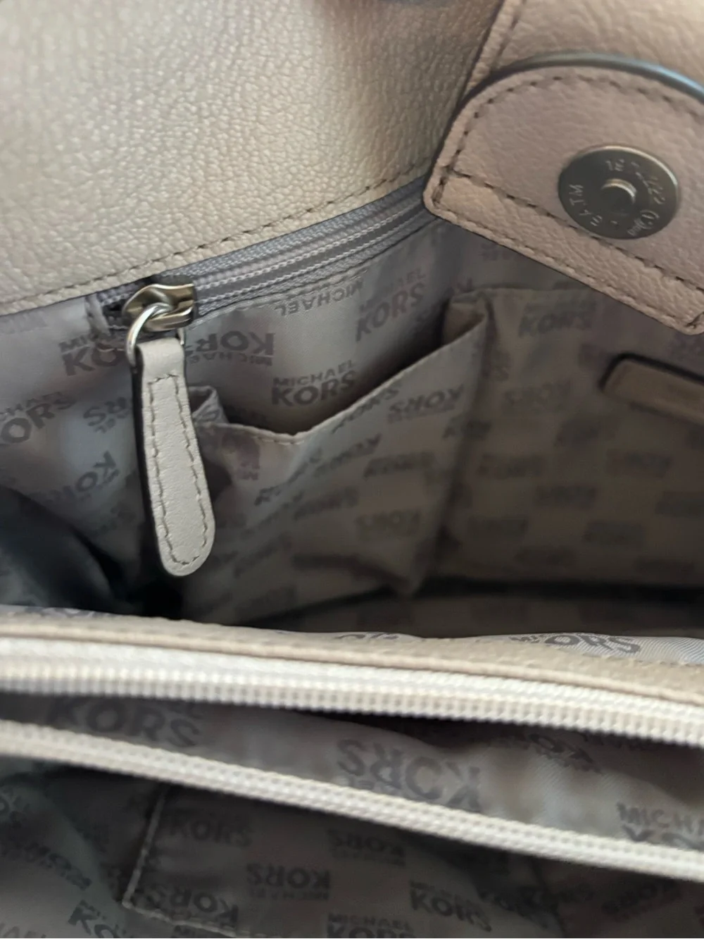 Michael Kors Whipped Hamilton Large EW Tote Color Cement